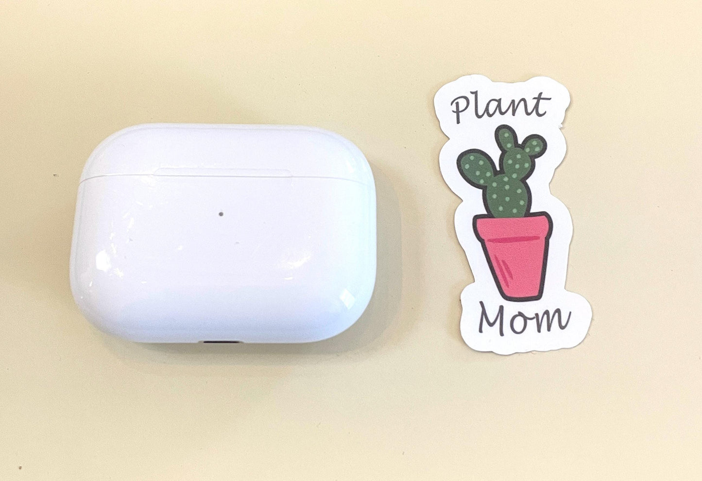 Plant Mom sticker with succulent, perfect for plant lovers and teachers- size of sticker